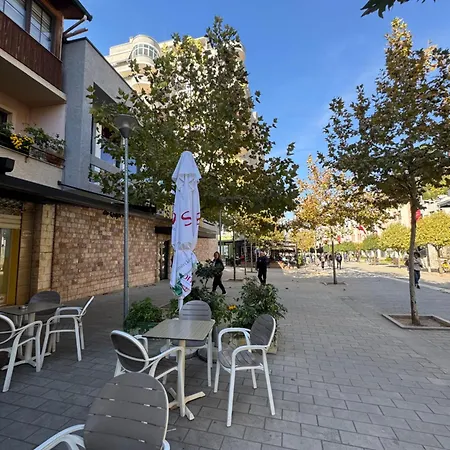 Kida's Villa Librazhet