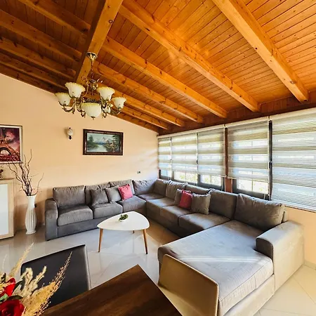 Villa Kida's Librazhet