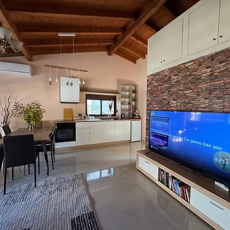 别墅 Kida's Librazhet